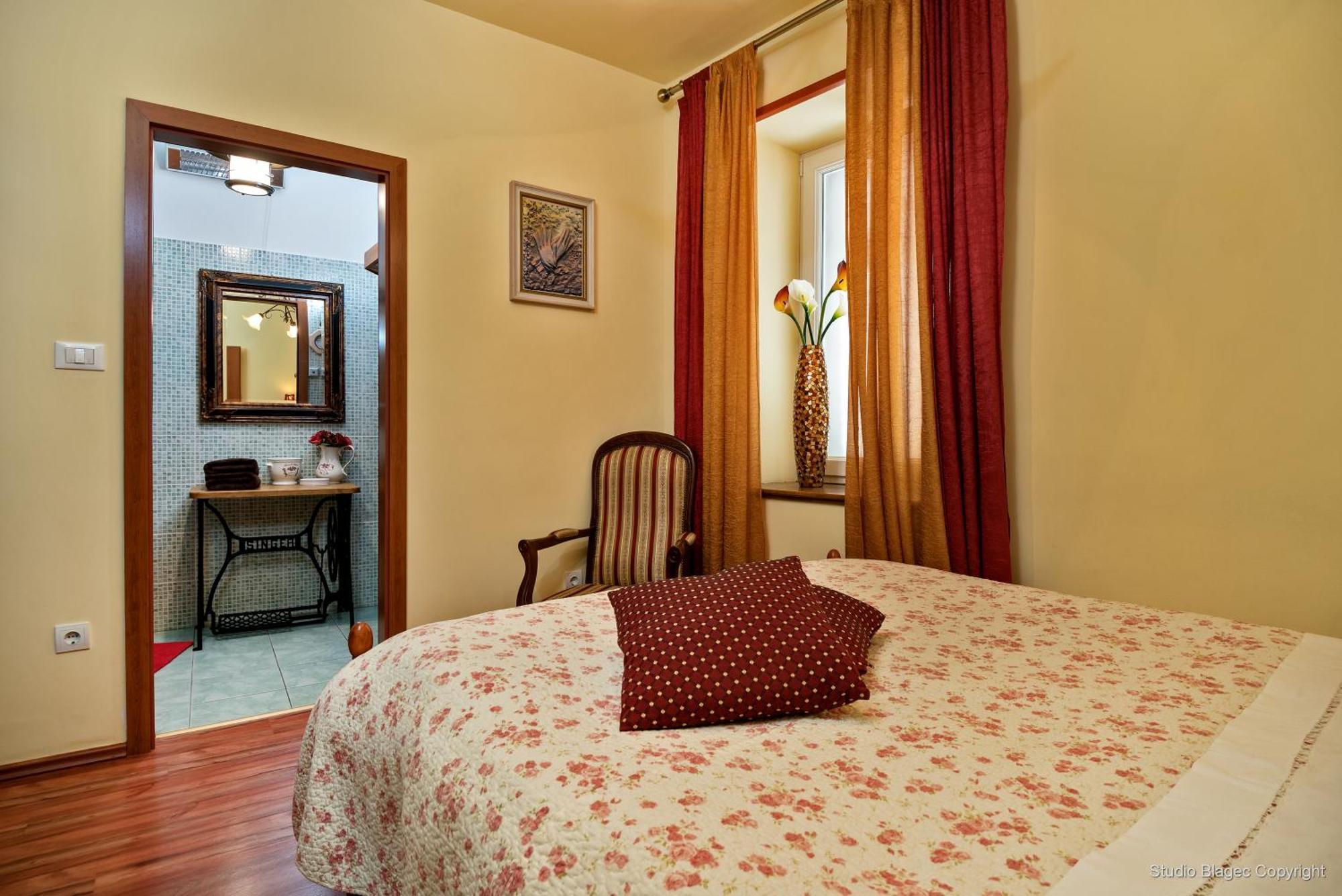 Emperor'S Suites Split Buitenkant foto