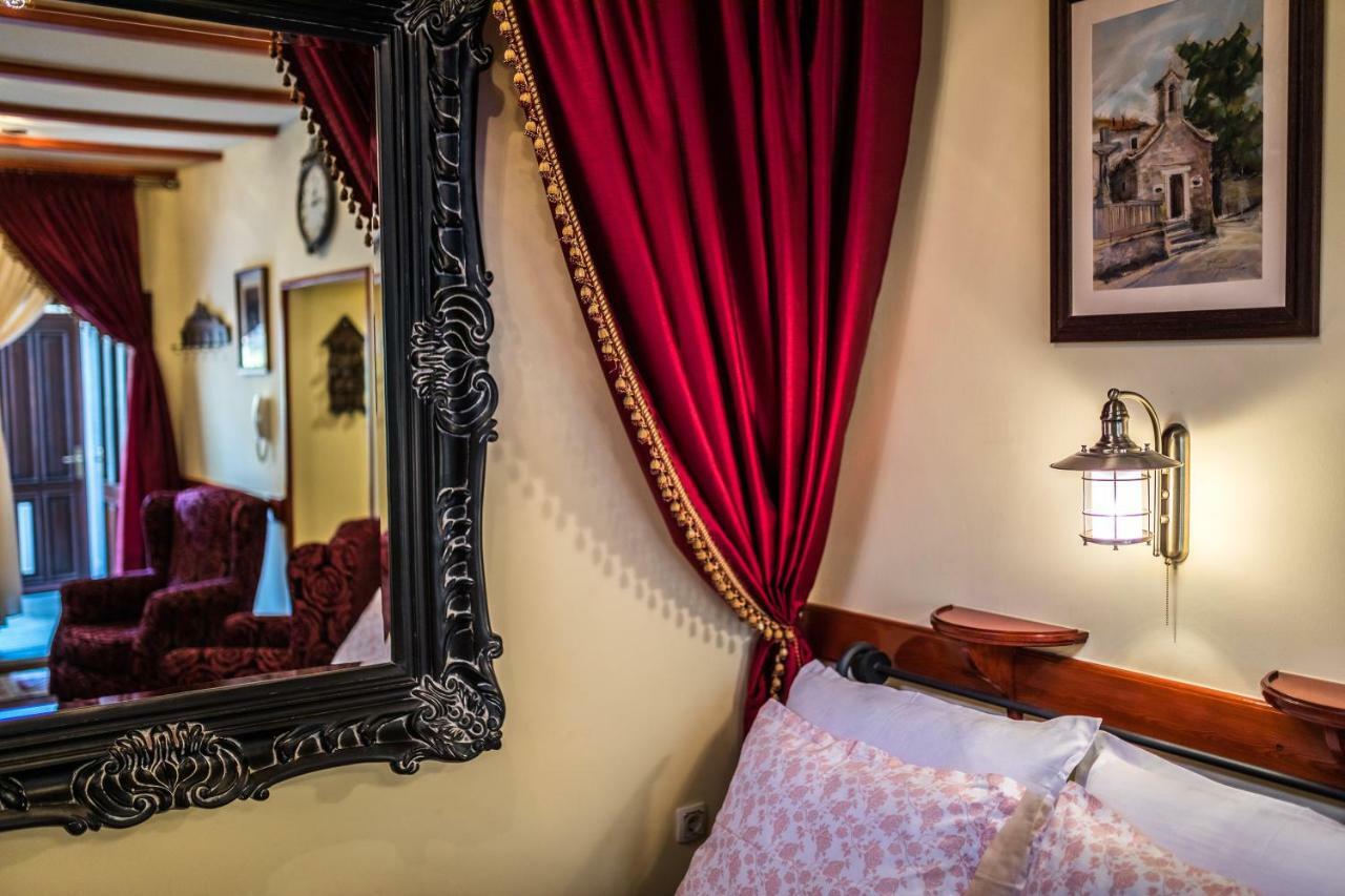 Emperor'S Suites Split Buitenkant foto
